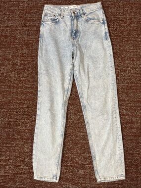 Mango jeans light wash mom jean high rise 90s inspired casual denim size 2